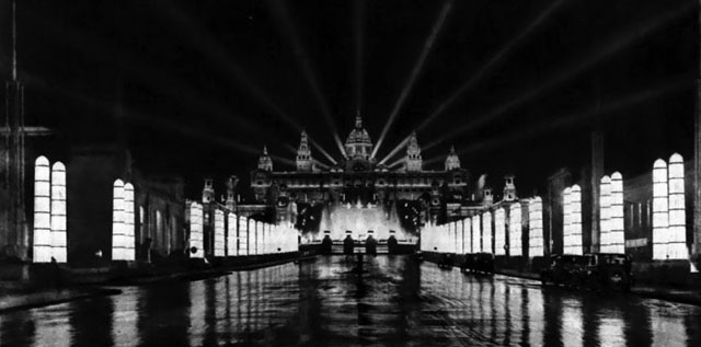 Avinguda_de_la_Reina_Maria_Cristina