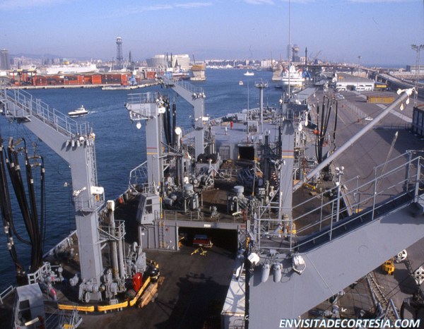 USNS Leroy Grumman T-AO-195_3