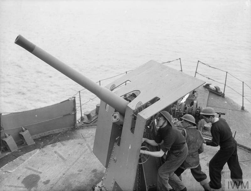 THE TRAWLERS PLAY THEIR PART. 6 JUNE 1943, ABOARD HMS STELLA PEG
