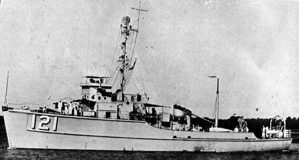 USS Bluebird MSC-121