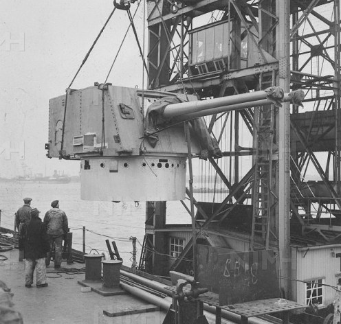 De Ruyter C-801 artilleria