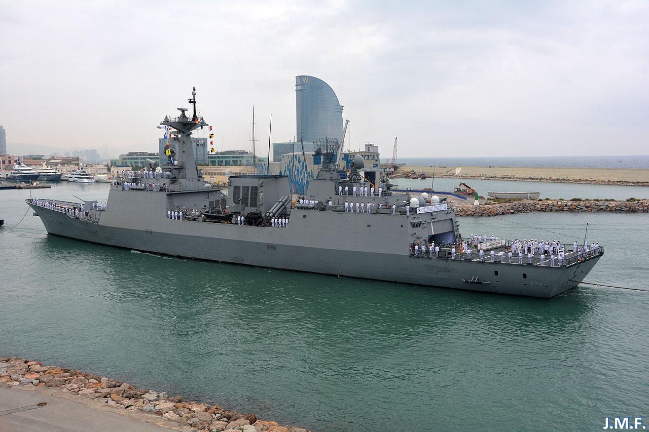 ROK Gang Gam-chan DDH-979 06