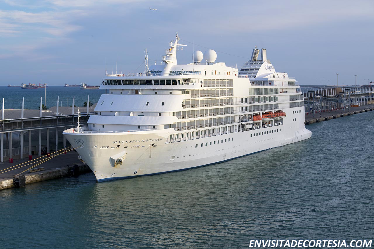 Seven Seas Navigator 02