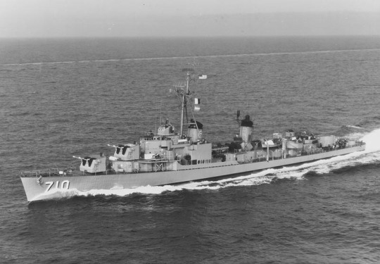 USS Gearing 01