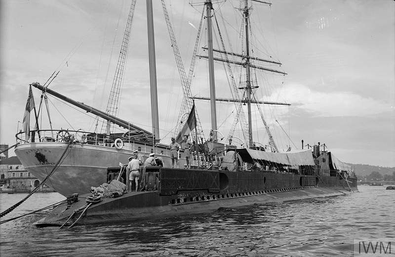 BARQUENTINE 'REST HOME' FOR SUBMARINE MEN. AUGUST 1943, FREETOWN