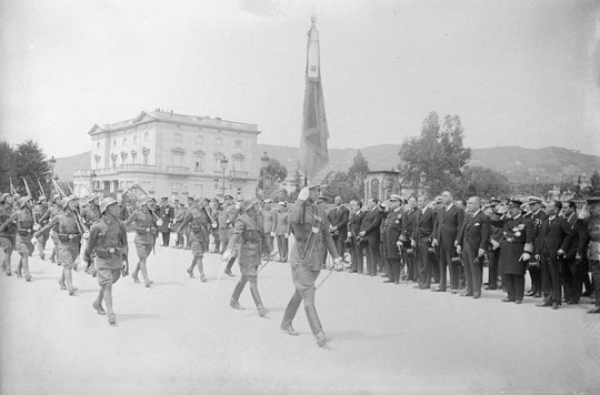 Soldados españoles - desfile