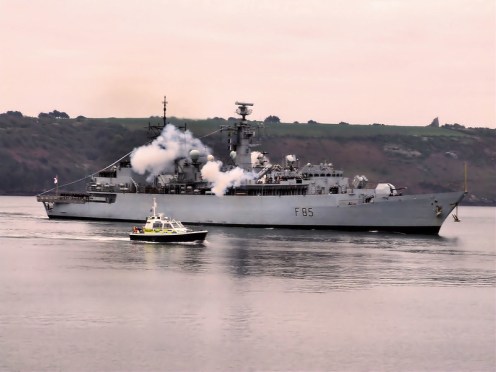 HMS Cumberland F85 06 - FW