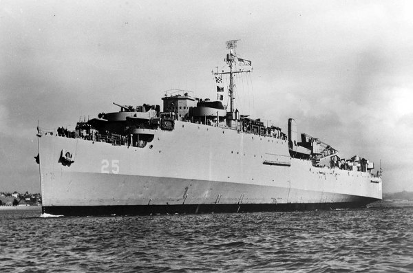 USS San Marcos LSD25 01 - NHHC