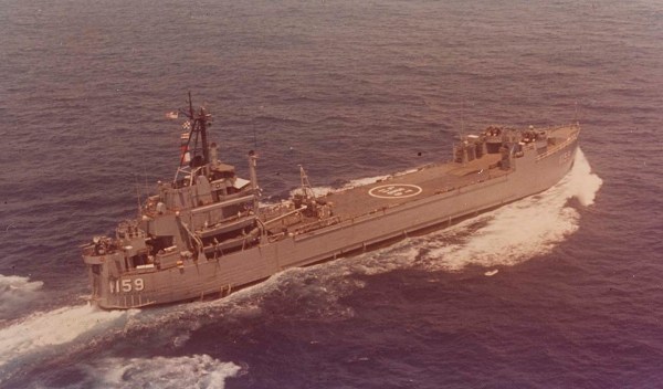 USS Tom Green County LST1159 02 - NHHC