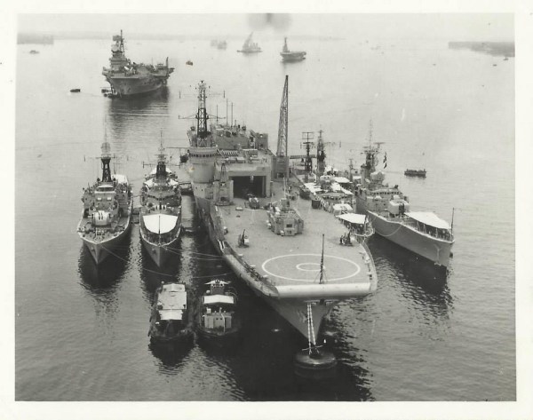 HMS Triumph A108 04 - TW