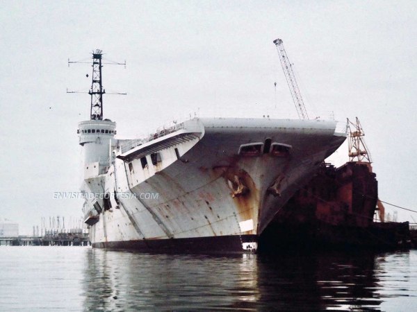 HMS Triumph A108 07 - JMF