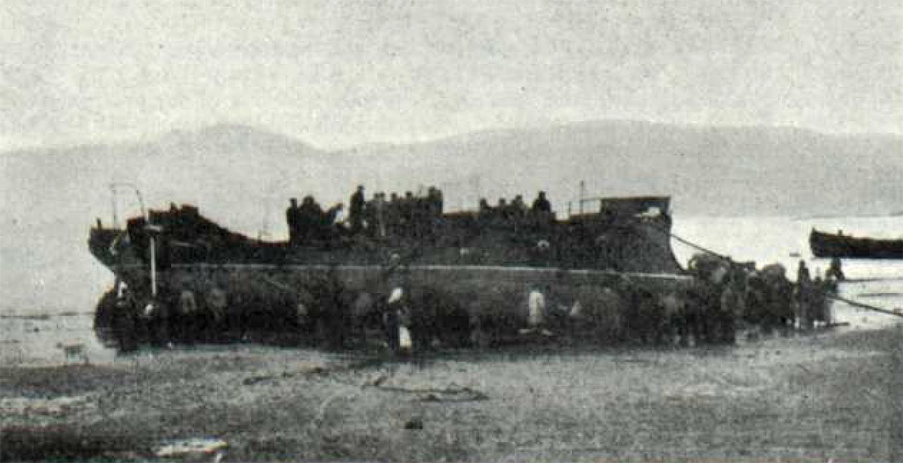 El cañonero «Cóndor» del Arsenal Civil de Barcelona – En visita de cortesía