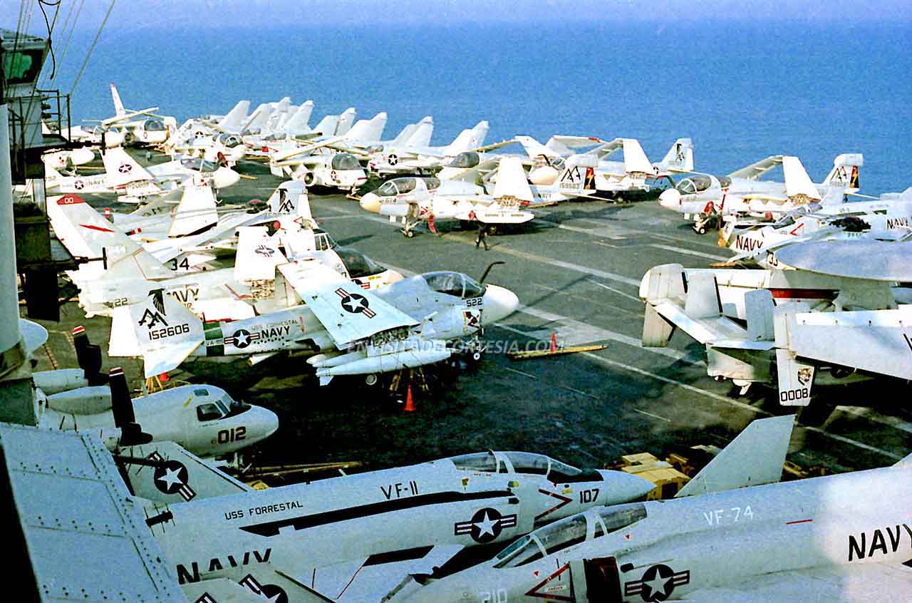 USS Forrestal CV59 06 - 16-04-1980 - JMF