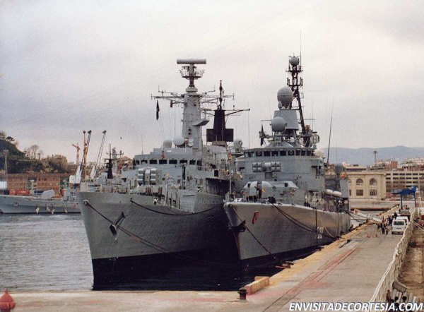 HMS Brazen F91 &amp; Karlsruhe F212 - 02-1996 - ACC