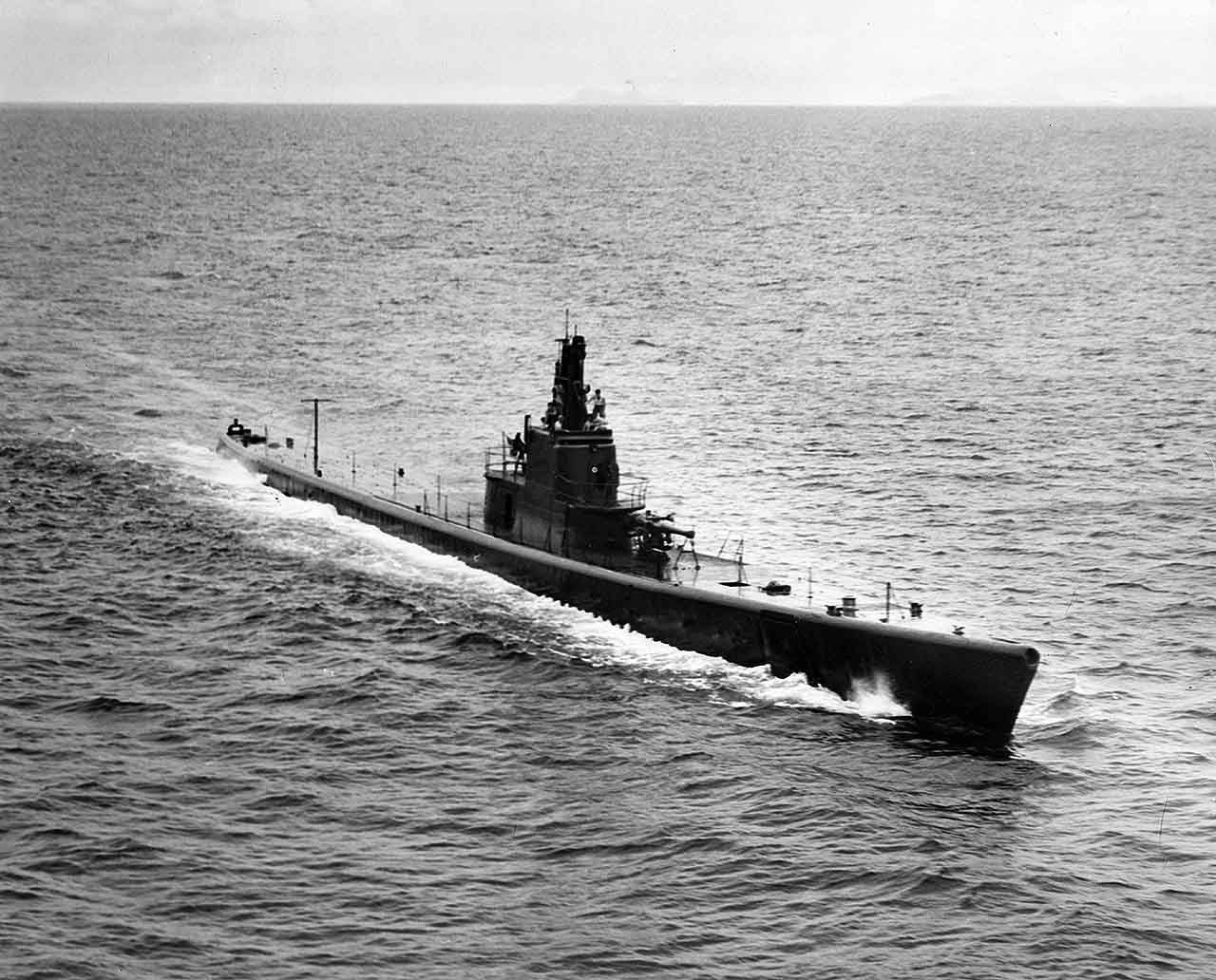 USS Redfin SS-272 01 - NHC