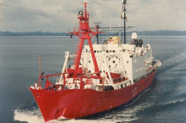 HMS Endurance 02