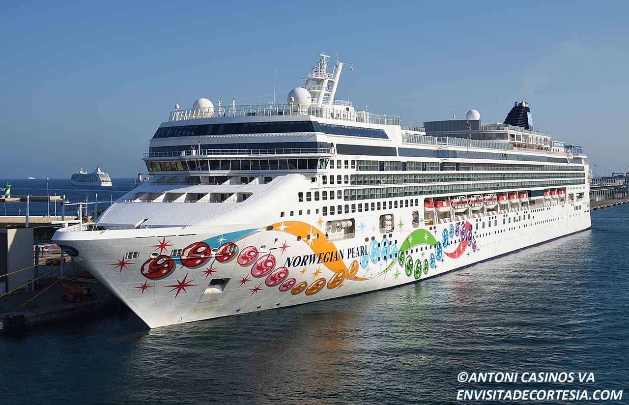 Norwegian Pearl 01
